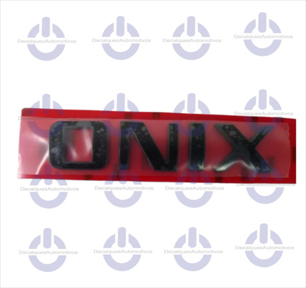 Emblema Letreiro Onix Black Piano Compatível com ano 2012 2013 A 2018 2019